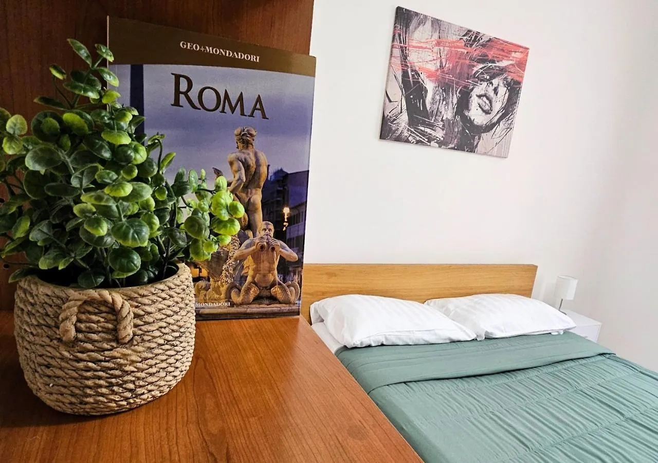 Urban Street Apartment Roma
